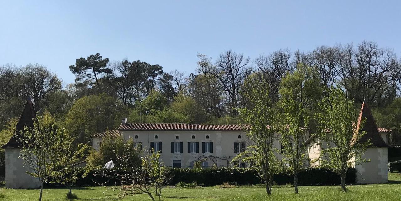 Le Manoir De Nabinaud Bed and Breakfast Εξωτερικό φωτογραφία